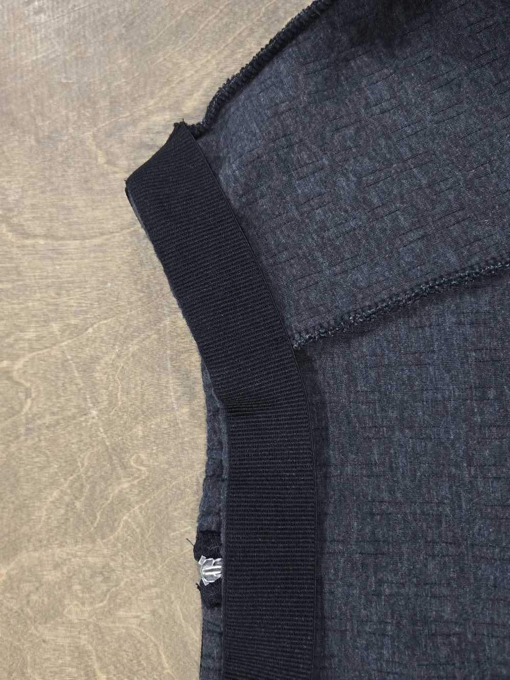 GAP Womens Quilted Flirty Skirt Heather Gray Textured SZ L Flare Diamond Pattern
